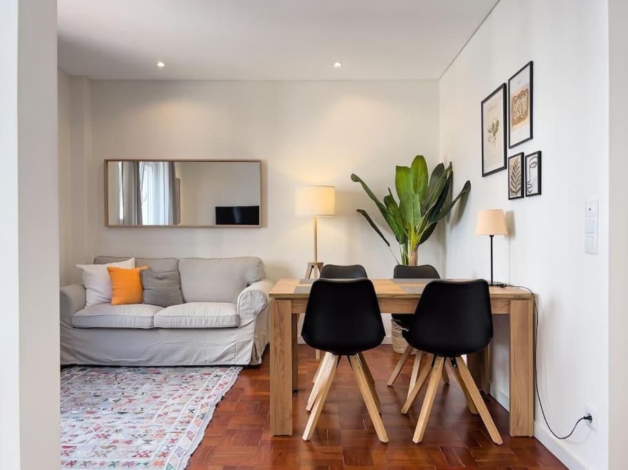 Olaias Lisbon 2 Bed Near Metro 2 Apartment Exterior photo